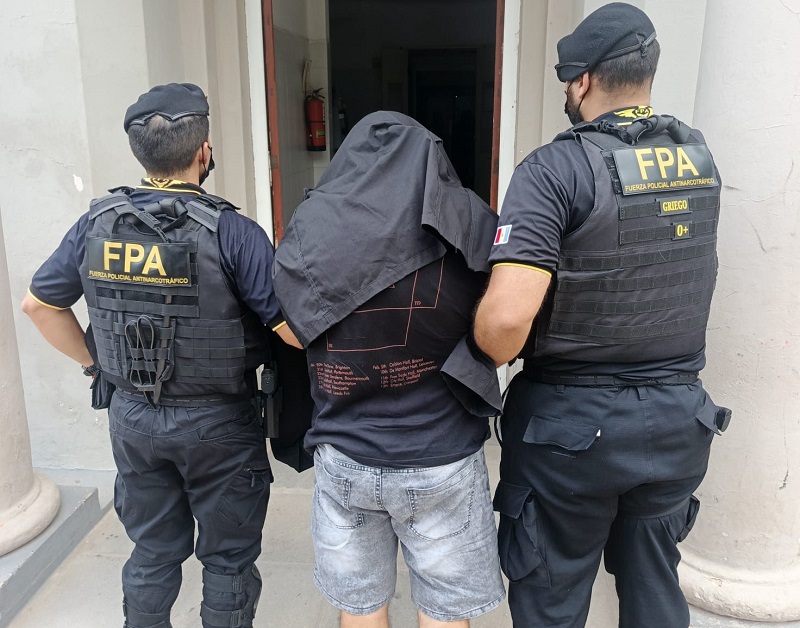 FPA realizó seis allanamientos en Morteros y Brinkmann, secuestrando 1kg de droga